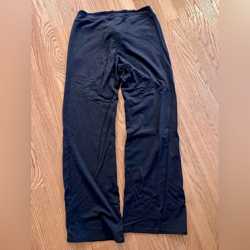 Athleta 3/4 cropped workout pant with sheer paneling